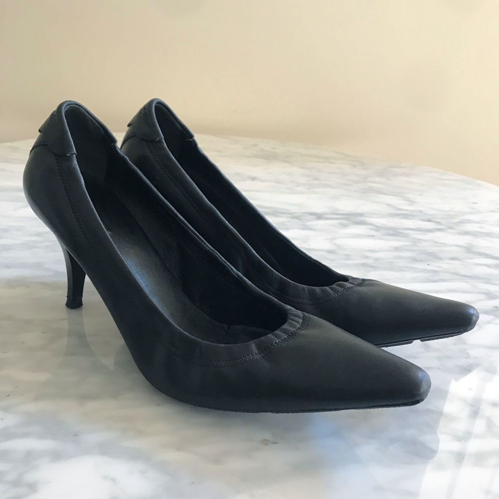 Prada Black Pointed Toe Pumps Heels